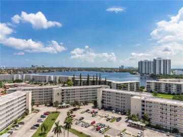 18021  Biscayne Blvd 1503, Aventura, FL 33160