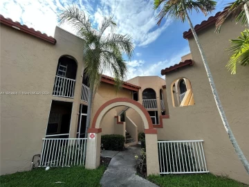 8657 SW 5th St 206, Pembroke Pines, FL 33025