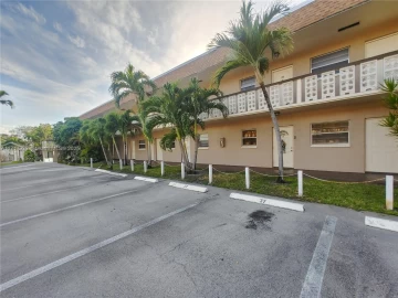 2836  Fillmore St 35, Hollywood, FL 33020