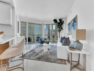 1300  Brickell Bay Dr 1802, Miami, FL 33131