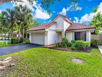 9354 NW 18th Mnr, Plantation, FL 33322