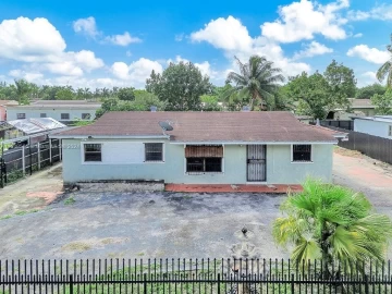 4480 NW 201st St, Miami Gardens, FL 33055