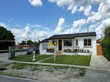 385 W 63rd St, Hialeah, FL 33012