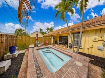 4440 NE 5th Ave , Boca Raton, FL 33431