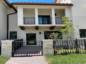 4606 NW 83rd Path 4606, Doral, FL 33166