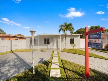 641 E 44th St , Hialeah, FL 33013