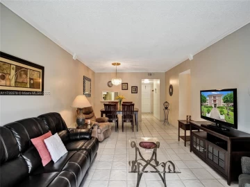 1100  Hillcrest Ct 302, Hollywood, FL 33021