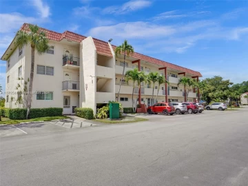 411 S Hollybrook Dr 207, Pembroke Pines, FL 33025