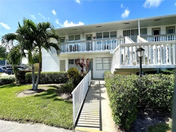 31  Harwood B 31, Deerfield Beach, FL 33442