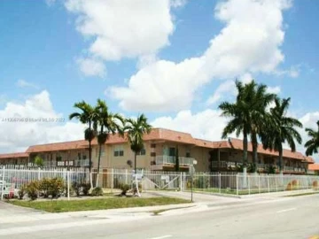 271 NW 177th St B-207, Miami Gardens, FL 33169