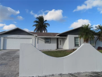 13015 SW 261st Ter, Homestead, FL 33032