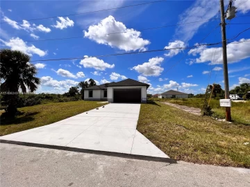 3121 SW 32 st, Lehigh Acres, FL 33976