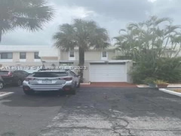 7407  Big Cypress Dr, Miami Lakes, FL 33014