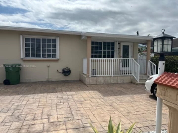 766 E 48th St , Hialeah, FL 33013