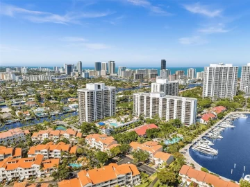 3600  Yacht Club Dr 304, Aventura, FL 33180