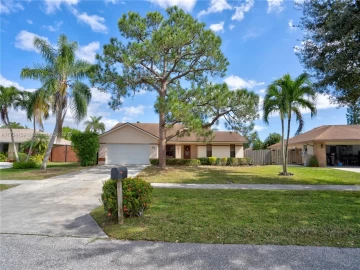 7394  Hazelwood Cir, Lake Worth, FL 33467