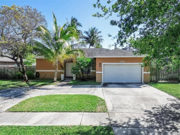 1538 NW 7th Ln, Pompano Beach, FL 33060