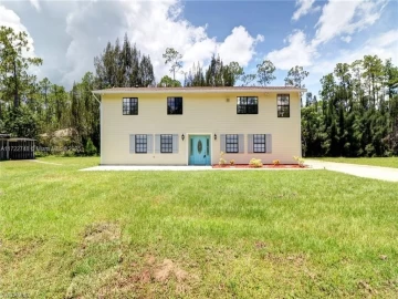 4720  4 , Naples, FL 34120