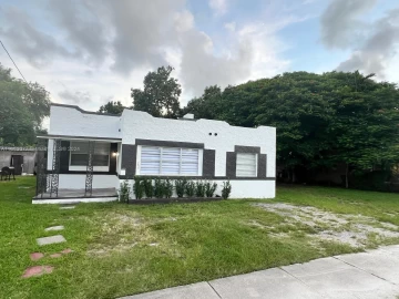 780 NW 42nd St, Miami, FL 33127