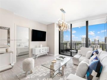 1000  Brickell Plz 2211, Miami, FL 33131