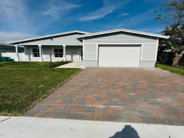 22195  Miami Ave, Goulds, FL 33170