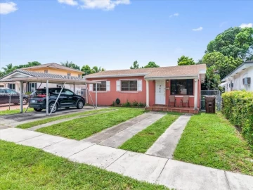 526 E 54th St , Hialeah, FL 33013