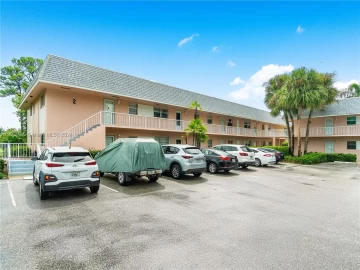 18081 SE Country Club Dr 19, Jupiter, FL 33469